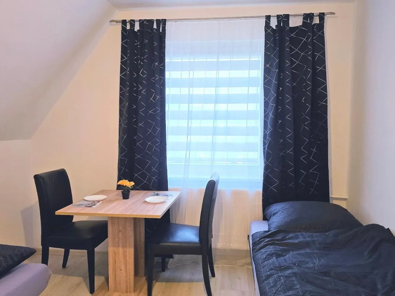 Work & Relax Apartments contacts